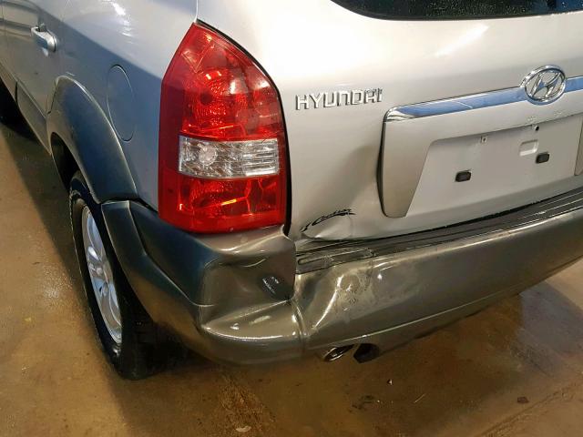 KM8JN72D68U866381 - 2008 HYUNDAI TUCSON SE SILVER photo 9