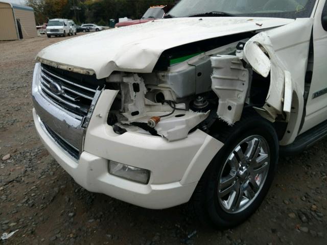 1FMEU75E18UA64622 - 2008 FORD EXPLORER L WHITE photo 9