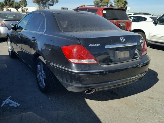 JH4KB16556C005986 - 2006 ACURA RL BLACK photo 3