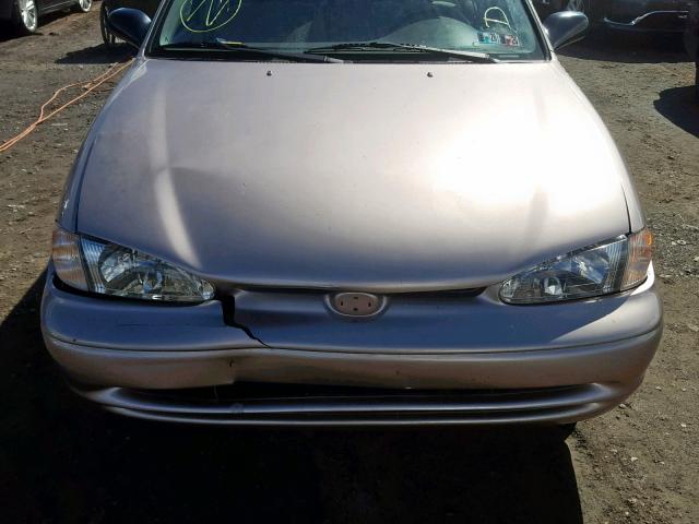 1Y1SK5288WZ400780 - 1998 CHEVROLET GEO PRIZM თაფლისფერი ფოტო 9