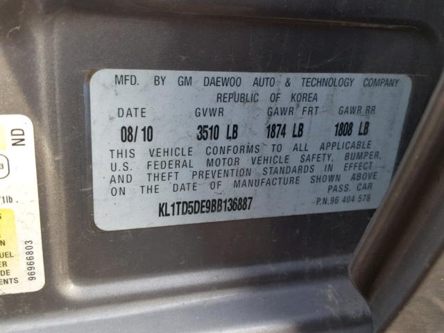 KL1TD5DE9BB136887 - 2011 CHEVROLET AVEO LS GRAY photo 10