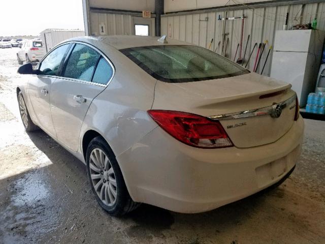 2G4GR5EK4C9159721 - 2012 BUICK REGAL WHITE photo 3