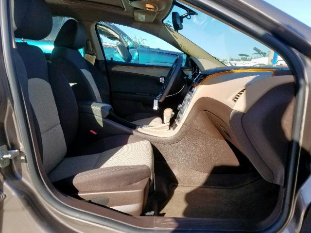 1G1ZC5E06CF264709 - 2012 CHEVROLET MALIBU 1LT 棕色 照片 5