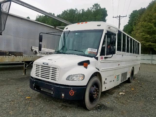 4UZABRDT5DCBX3135 - 2013 FREIGHTLINER CHASSIS B2 WHITE photo 2