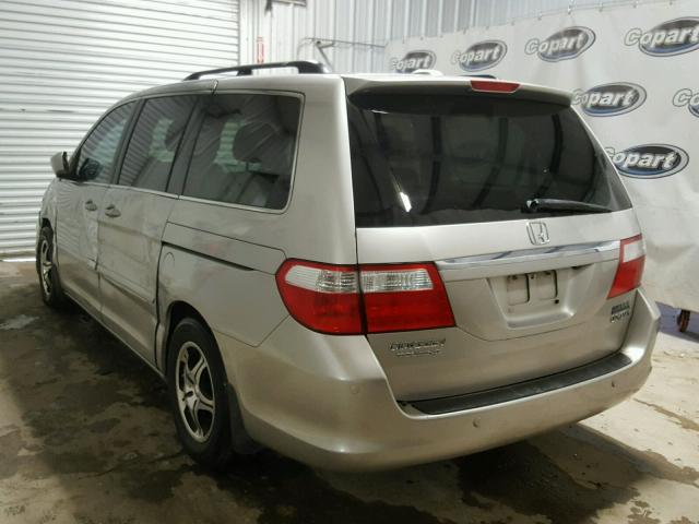 5FNRL38826B031612 - 2006 HONDA ODYSSEY TO SILVER photo 3