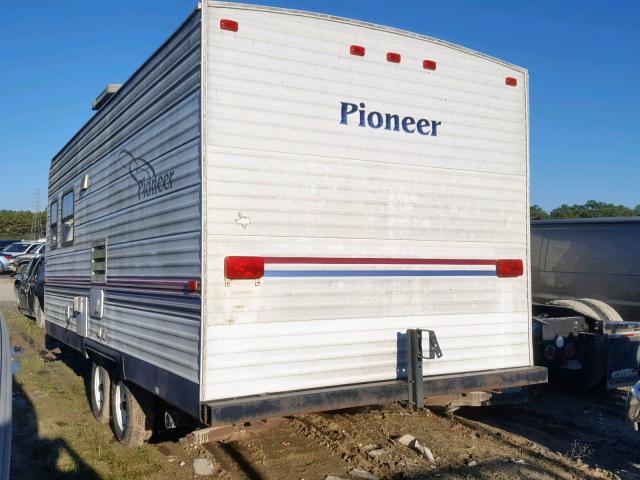 1EB1T182X46005408 - 2004 PION TRAILER WHITE photo 3