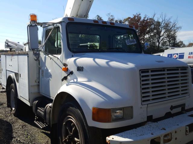 1HTSCABM8WH526007 - 1998 INTERNATIONAL 4000 4700 WHITE photo 1