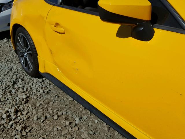 JF1ZNAA12F8706117 - 2015 TOYOTA SCION FR-S YELLOW photo 9