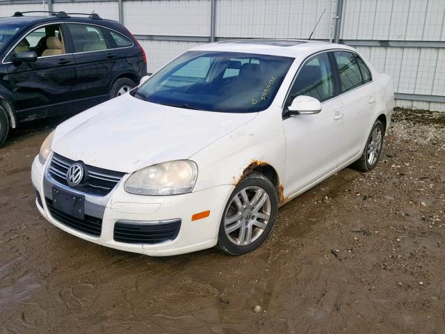 3VWDF31KX7M104288 - 2007 VOLKSWAGEN JETTA 2.5L WHITE photo 2