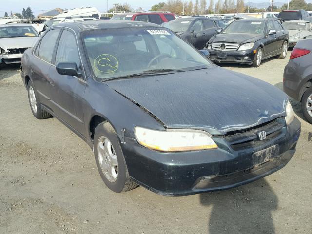 1HGCG1655WA028978 - 1999 HONDA ACCORD GREEN photo 1