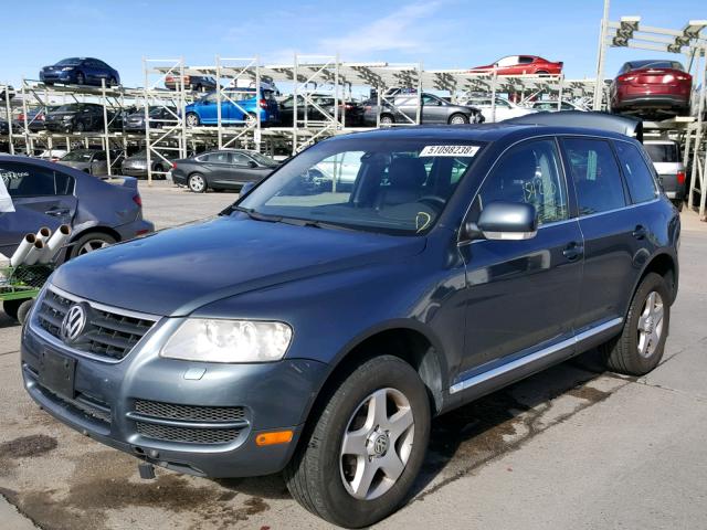 WVGZG77L86D036415 - 2006 VOLKSWAGEN TOUAREG 3. GRAY photo 2