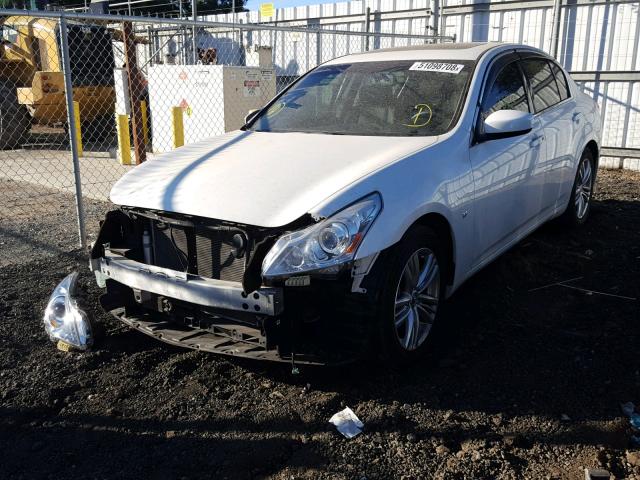 JN1CV6AP5FM503640 - 2015 INFINITI Q40 WHITE photo 2