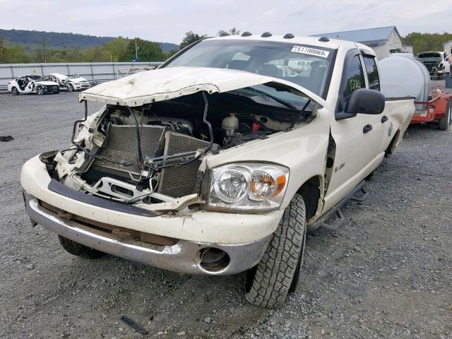 1D7HU18238J210560 - 2008 DODGE RAM 1500 S WHITE photo 2