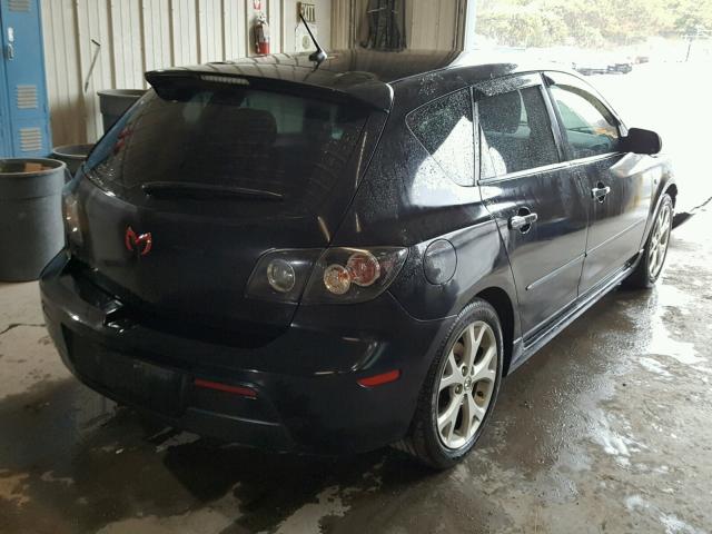 JM1BK343481130376 - 2008 MAZDA 3 HATCHBAC BLACK photo 4