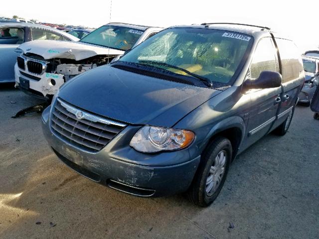 2A4GP54L67R276107 - 2007 CHRYSLER TOWN & COU TEAL photo 2