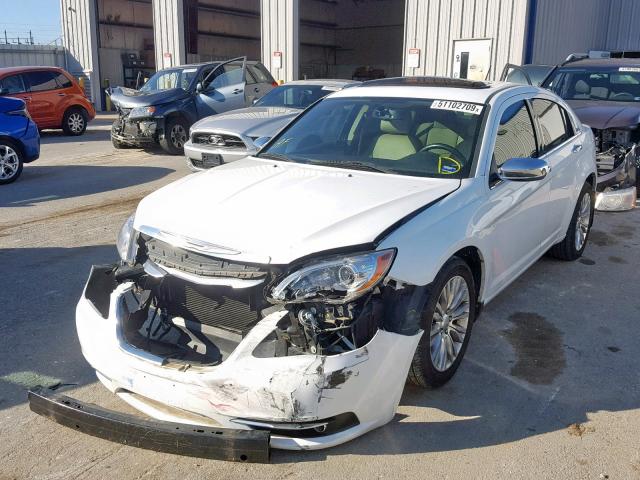 1C3CCBCG2CN106843 - 2012 CHRYSLER 200 LIMITE WHITE photo 2