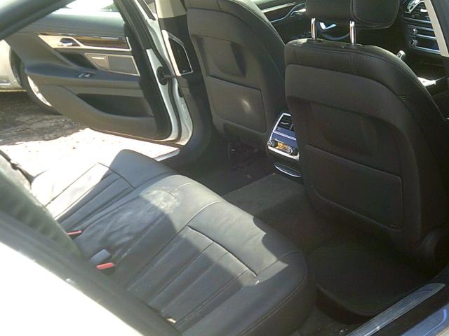 WBA7E2C58JG742428 - 2018 BMW 740 I WHITE photo 6