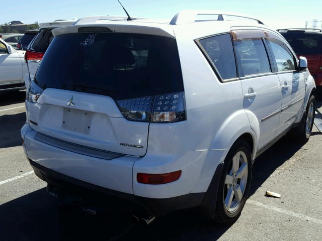 JA4MT41XX8Z011049 - 2008 MITSUBISHI OUTLANDER CREAM photo 4