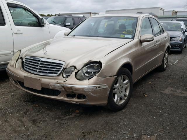 WDBUF65J93X110804 - 2003 MERCEDES-BENZ E 320 GOLD photo 2