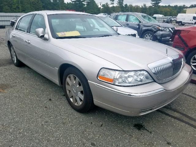 1LNHM83W43Y631616 - 2003 LINCOLN TOWN CAR C SILVER photo 1