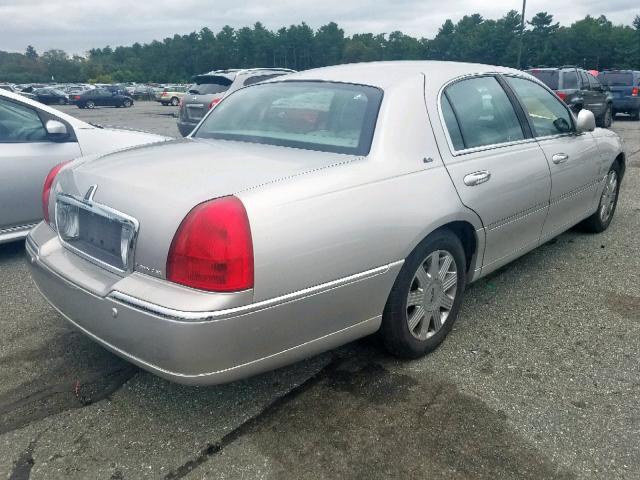 1LNHM83W43Y631616 - 2003 LINCOLN TOWN CAR C SILVER photo 4