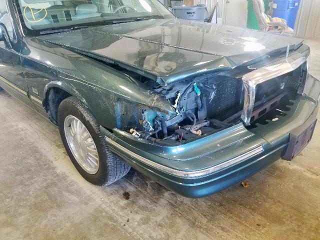 1LNLM82W9TY724515 - 1996 LINCOLN TOWN CAR S GREEN photo 9