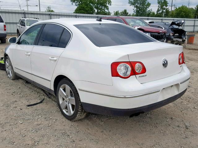 WVWJK73C69P032937 - 2009 VOLKSWAGEN PASSAT TUR WHITE photo 3