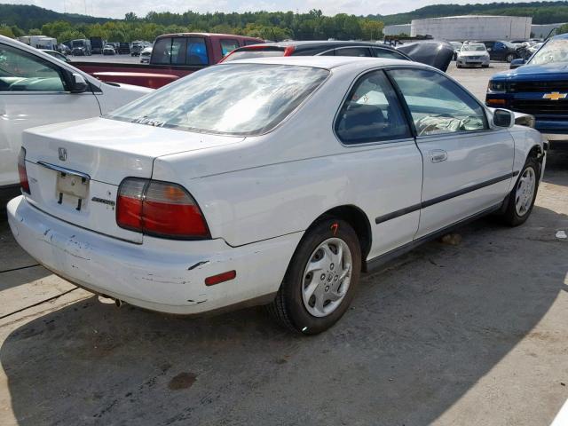 1HGCD7236TA003289 - 1996 HONDA ACCORD LX WHITE photo 4