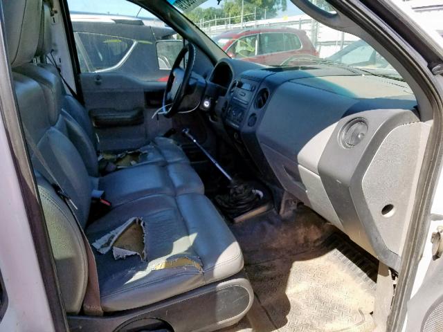 1FTRF12266NA74075 - 2006 FORD F150 WHITE photo 5