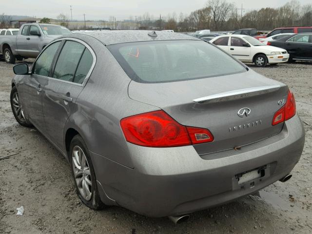 JNKCV61E19M012156 - 2009 INFINITI G37 BASE GRAY photo 3