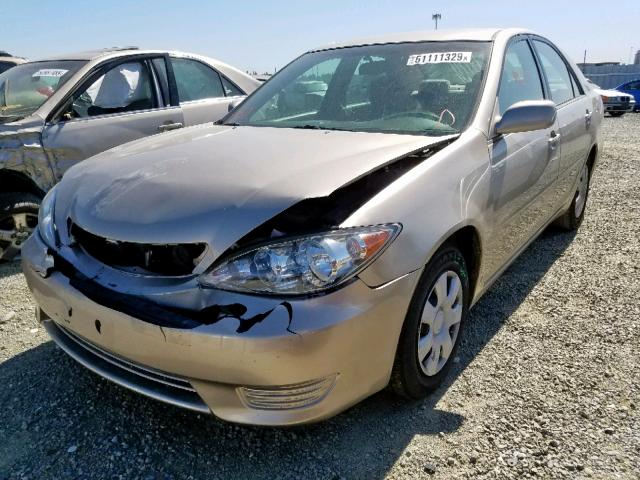 4T1BE32K55U586958 - 2005 TOYOTA CAMRY LE GOLD photo 2
