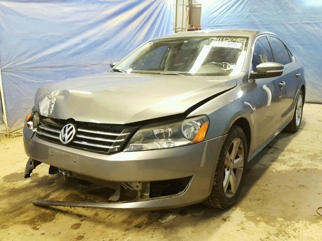 1VWBP7A32DC087925 - 2013 VOLKSWAGEN PASSAT SE GRAY photo 2