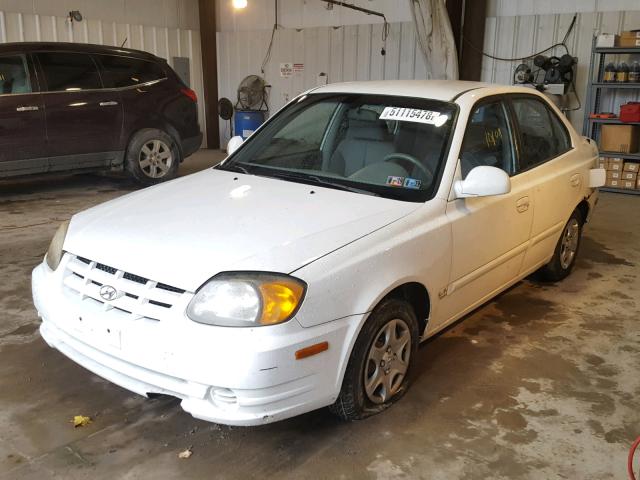 KMHCG45C23U473054 - 2003 HYUNDAI ACCENT GL WHITE photo 2