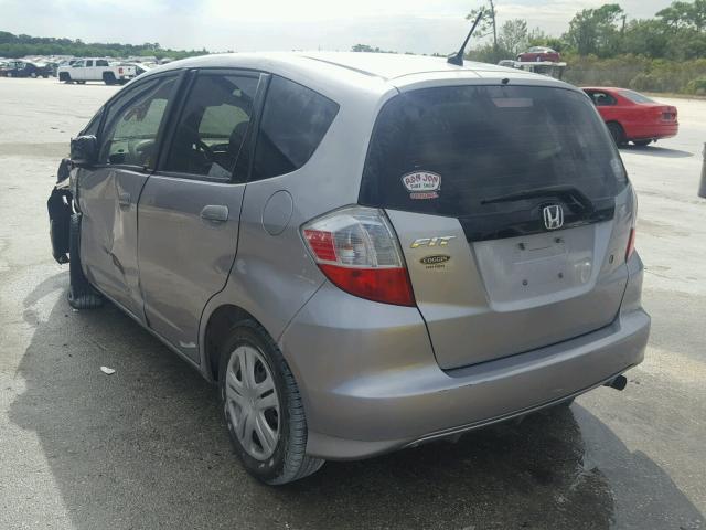 JHMGE8H27AS022151 - 2010 HONDA FIT SILVER photo 3