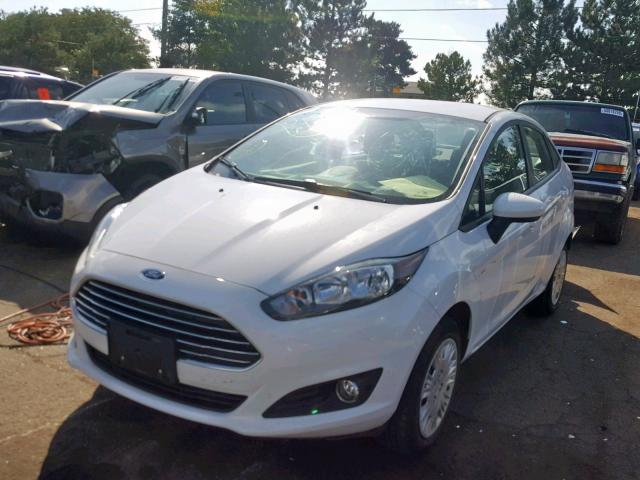 3FADP4BJ9KM131220 - 2019 FORD FIESTA SE WHITE photo 2