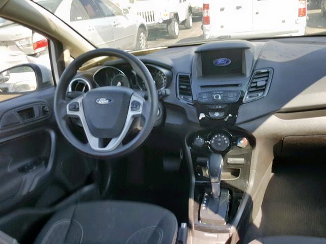 3FADP4BJ9KM131220 - 2019 FORD FIESTA SE WHITE photo 9