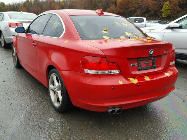 WBAUP73598VF06695 - 2008 BMW 128 I RED photo 3