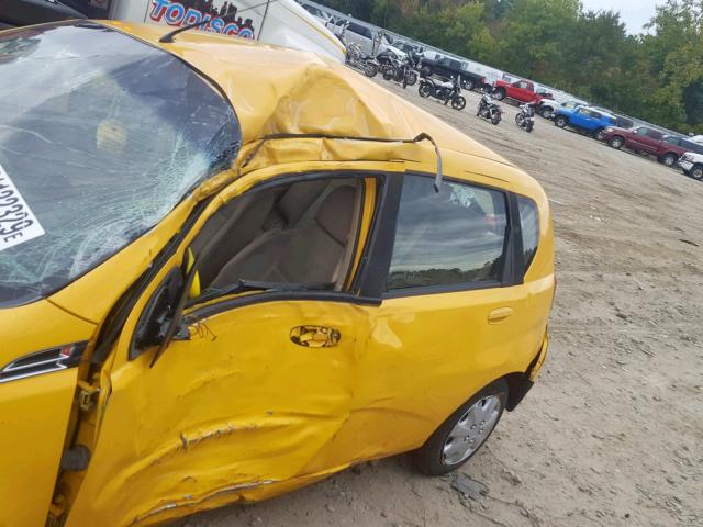 KL1TD6DE6BB149974 - 2011 CHEVROLET AVEO LS YELLOW photo 10