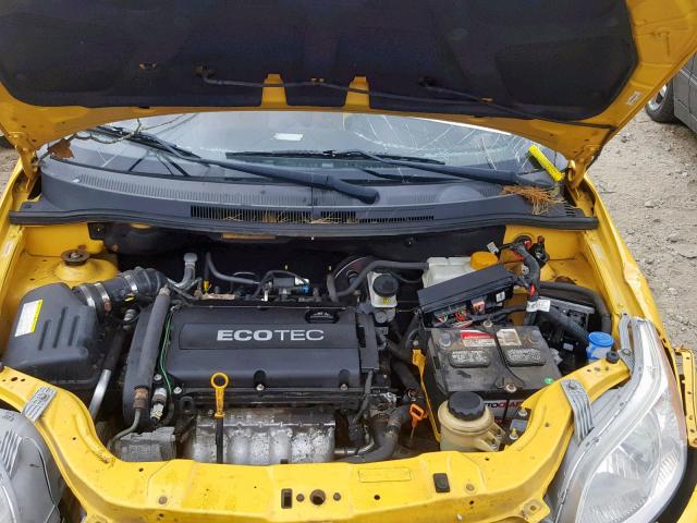 KL1TD6DE6BB149974 - 2011 CHEVROLET AVEO LS YELLOW photo 7