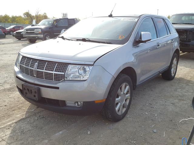 2LMDU88C97BJ21606 - 2007 LINCOLN MKX SILVER photo 2