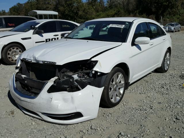 1C3CCBAB6CN318734 - 2012 CHRYSLER 200 LX WHITE photo 2