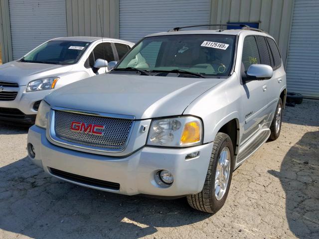 1GKET63M882210381 - 2008 GMC ENVOY DENA SILVER photo 2