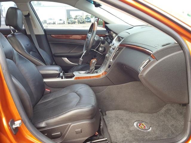 1G6DV57V380189064 - 2008 CADILLAC CTS HI FEA ORANGE photo 5