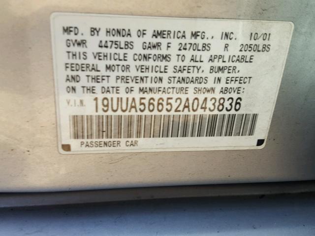 19UUA56652A043836 - 2002 ACURA 3.2TL SILVER photo 10