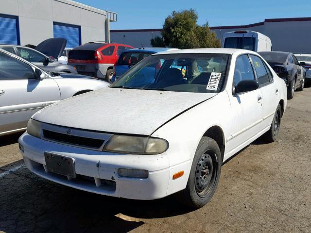 1N4BU31D7TC116935 - 1996 NISSAN ALTIMA XE WHITE photo 2