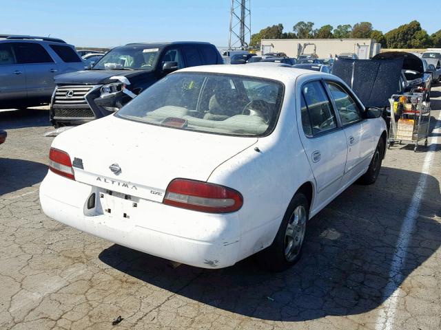 1N4BU31D7TC116935 - 1996 NISSAN ALTIMA XE WHITE photo 4