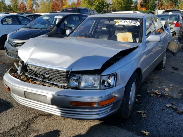 JT8UF11E1P0147680 - 1993 LEXUS LS 400 SILVER photo 2