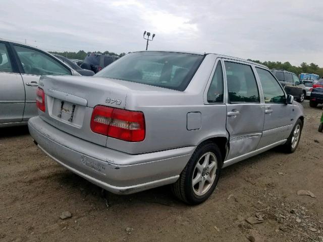 YV1LS5578W2505978 - 1998 VOLVO S70 GRAY photo 4