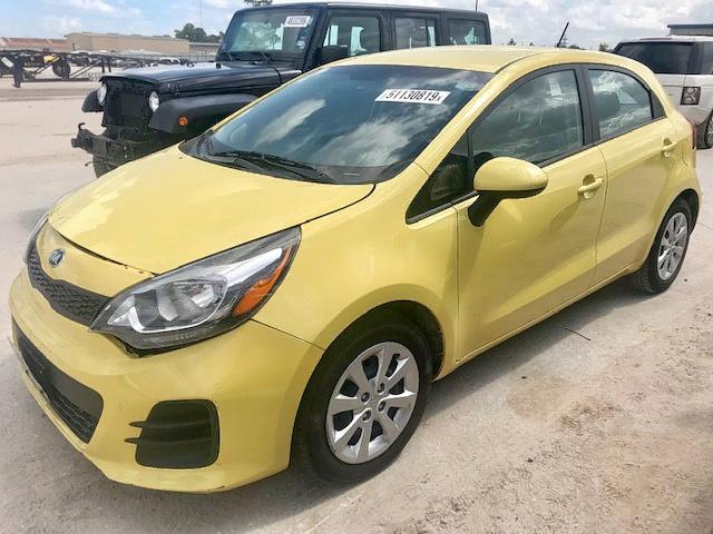 KNADM5A35G6648451 - 2016 KIA RIO LX YELLOW photo 2