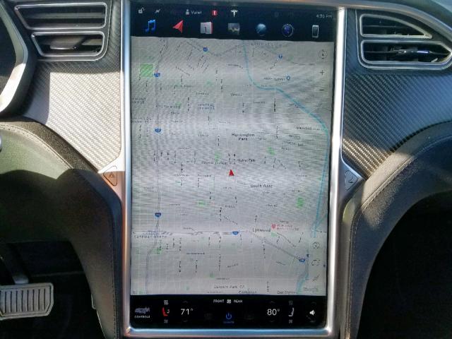 5YJXCBE27HF034820 - 2017 TESLA MODEL X GRAY photo 9